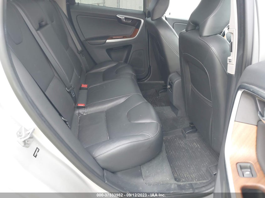 VIN YV449MRU6H2141222 2017 VOLVO XC60 INSCRIPTION