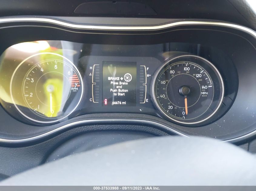 VIN 1C4PJLLB7KD411241 2019 JEEP CHEROKEE ALTITUDE