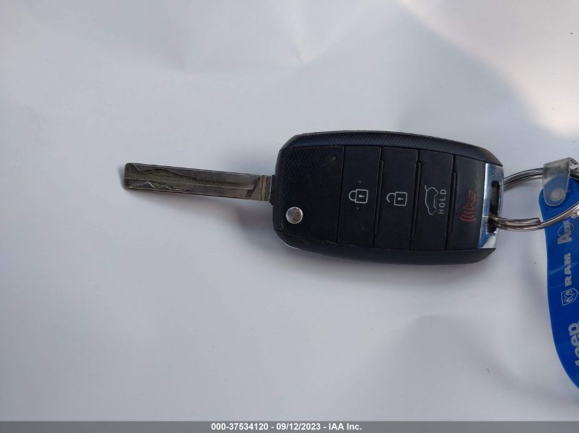 2015 KIA SOUL + - KNDJP3A59F7753232