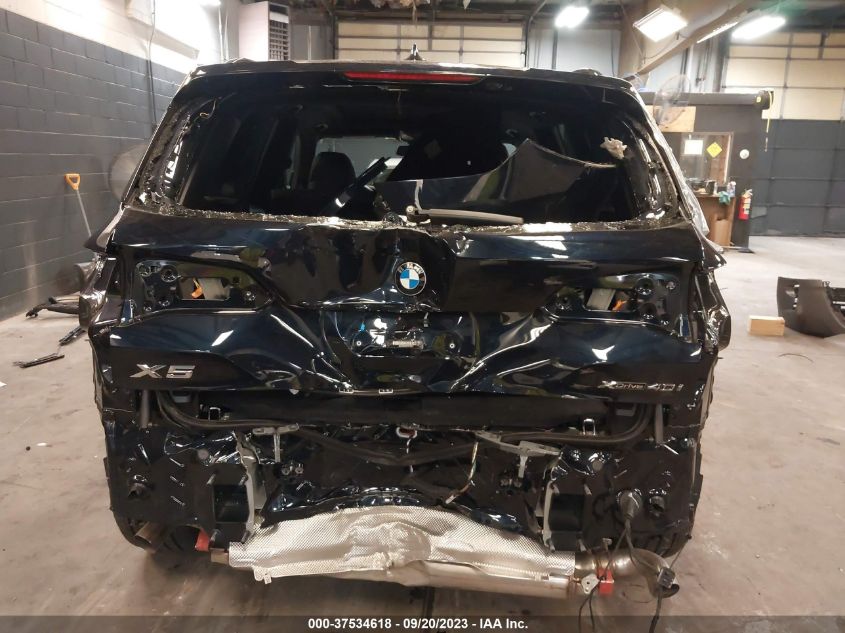 5UXCR6C08P9R78817 BMW X5 XDRIVE40I 17