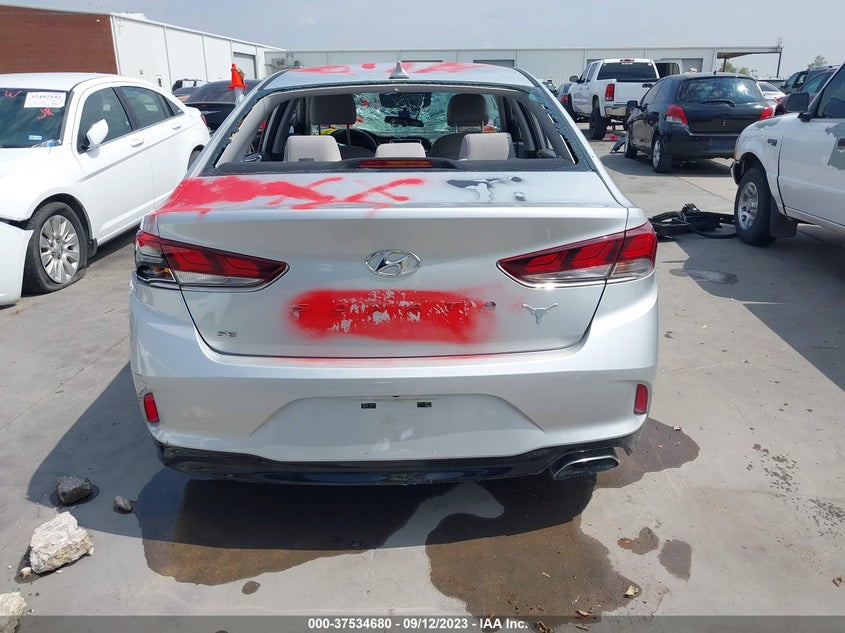 VIN 5NPE24AF1JH683423 2018 HYUNDAI SONATA SE