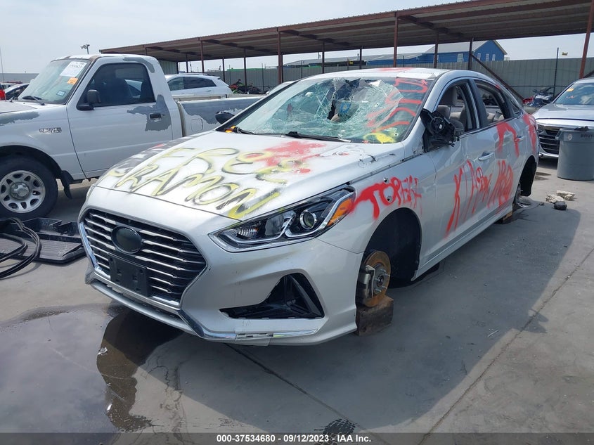 VIN 5NPE24AF1JH683423 2018 HYUNDAI SONATA SE
