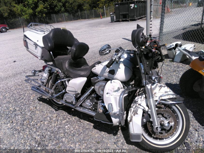 2008 HARLEY-DAVIDSON FLHTCUI - 1HD1FC4108Y678248