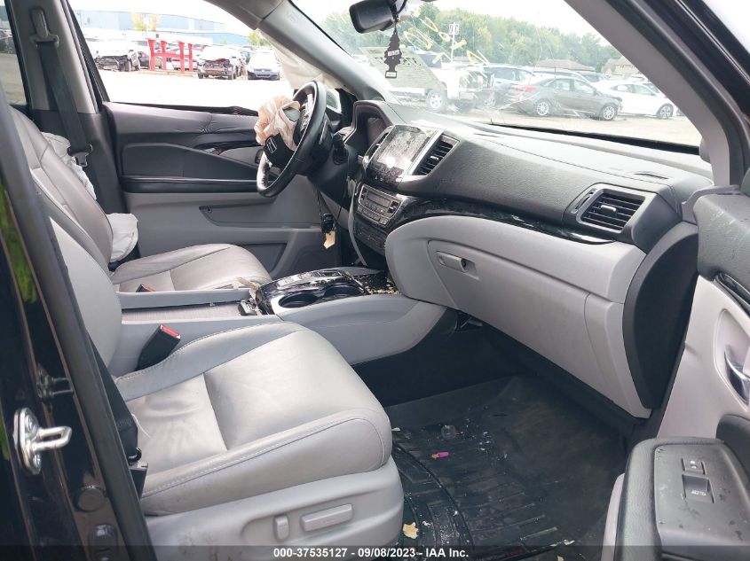2017 HONDA PILOT TOURING - 5FNYF5H97HB018915