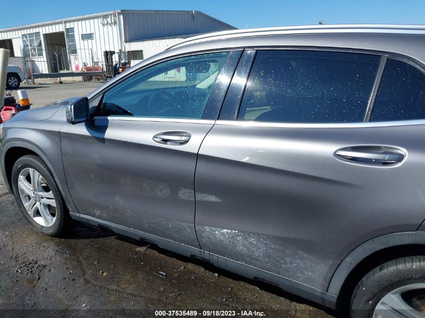 2015 MERCEDES-BENZ GLA-CLASS GLA 250 - WDCTG4EB0FJ183424