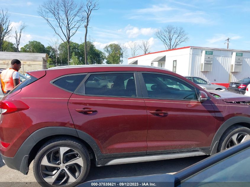2017 HYUNDAI TUCSON LIMITED/SPORT AND ECO/SE - KM8J33A24HU417165