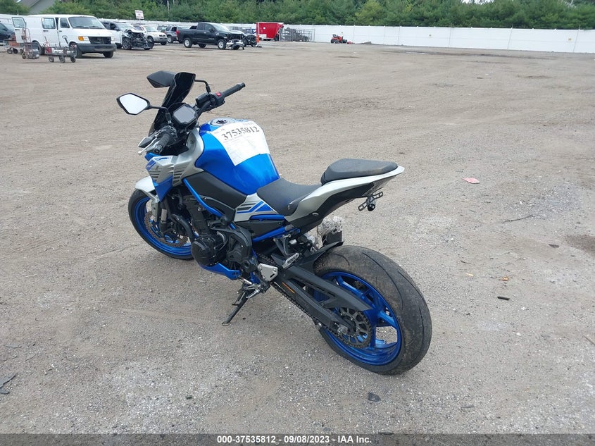 VIN ML5ZRDF18LDA38963 2020 KAWASAKI ZR900 F
