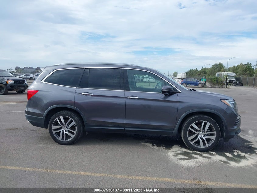VIN 5FNYF5H98JB001966 2018 HONDA PILOT