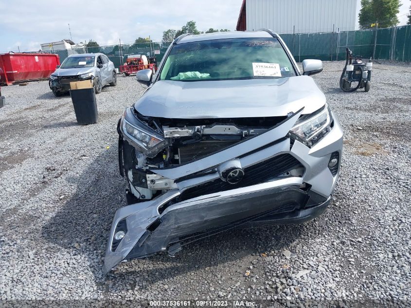 2019 TOYOTA RAV4 XLE PREMIUM - JTMA1RFV7KD504226
