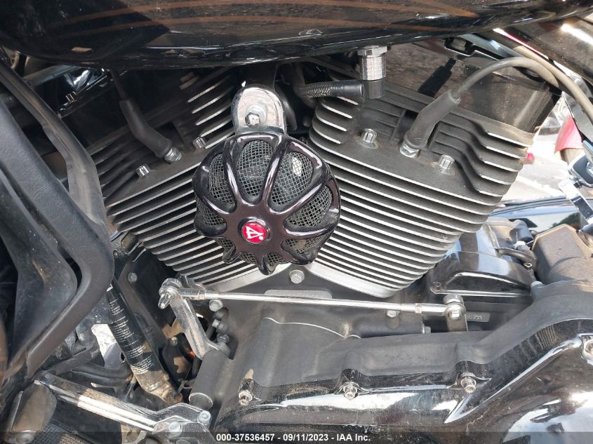 2015 HARLEY-DAVIDSON FLHXSE CVO STREET GLIDE 1HD1PXN11FB956268