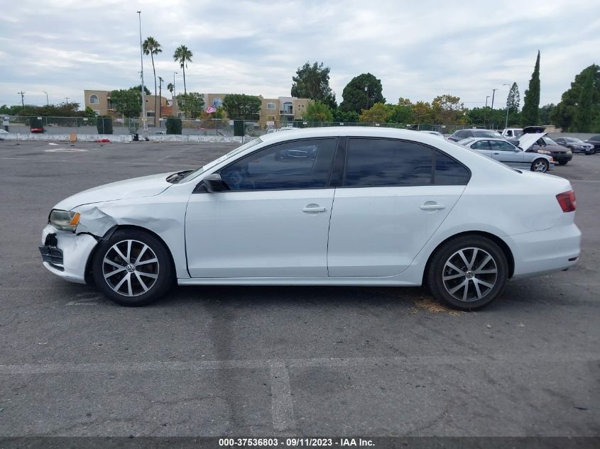 2016 VOLKSWAGEN JETTA SEDAN 1.4T SE - 3VWD67AJXGM391761