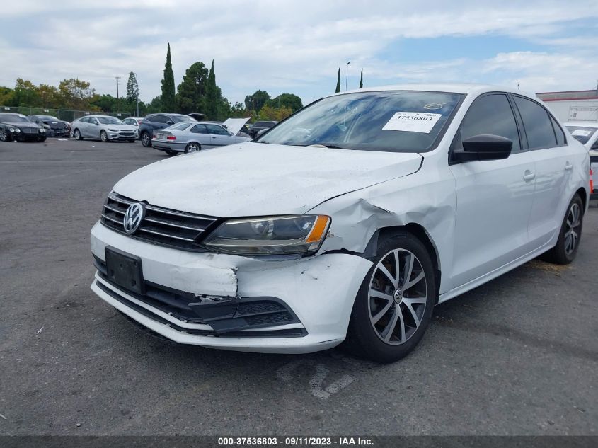 2016 VOLKSWAGEN JETTA SEDAN 1.4T SE - 3VWD67AJXGM391761