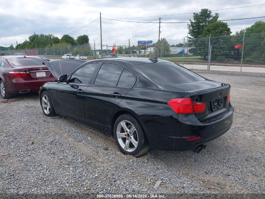 2013 BMW 3 SERIES 328I XDRIVE - WBA3B5G51DNP40460