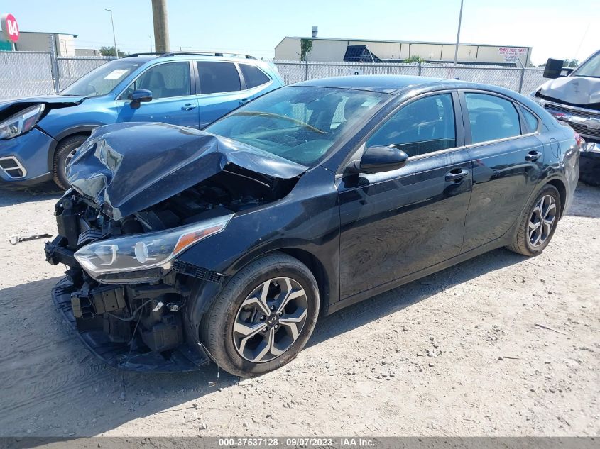 3KPF24AD3LE239499 Kia Forte LXS 2