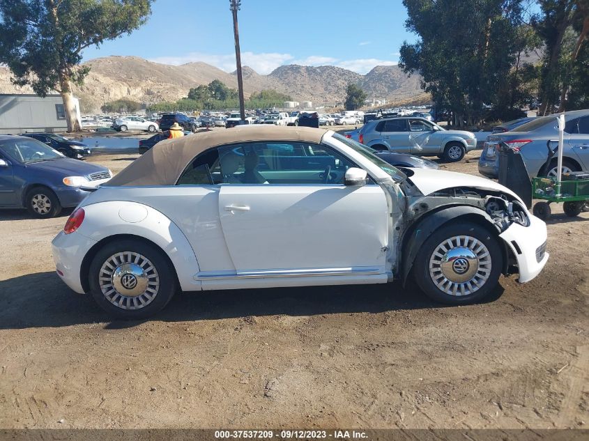 2013 VOLKSWAGEN BEETLE CONVERTIBLE 2.5L W/TECH 3VW5P7AT3DM833391
