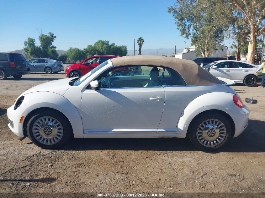 2013 VOLKSWAGEN BEETLE CONVERTIBLE 2.5L W/TECH 3VW5P7AT3DM833391