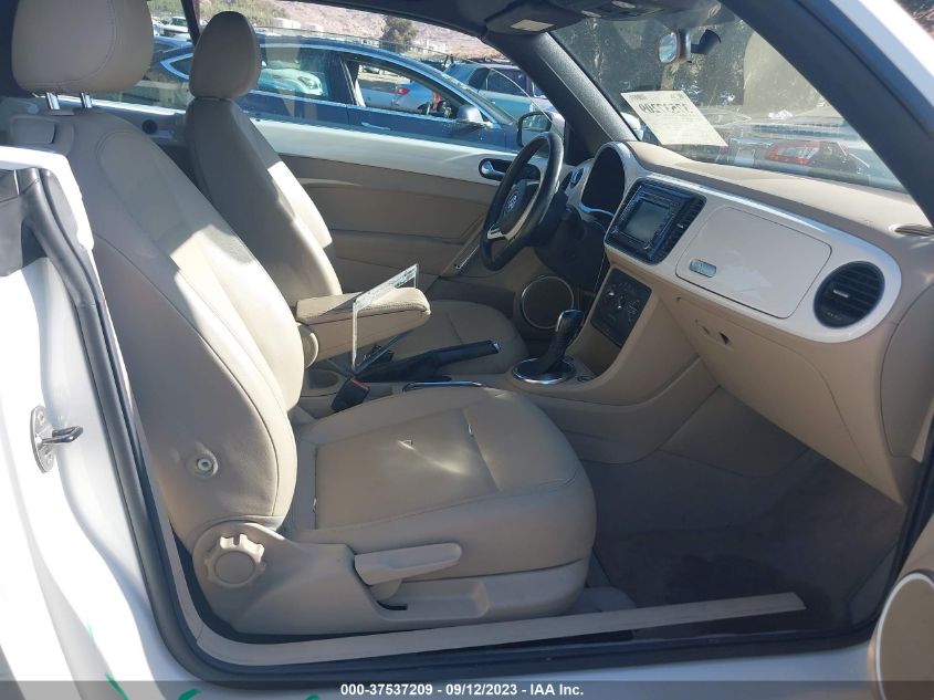 2013 VOLKSWAGEN BEETLE CONVERTIBLE 2.5L W/TECH 3VW5P7AT3DM833391