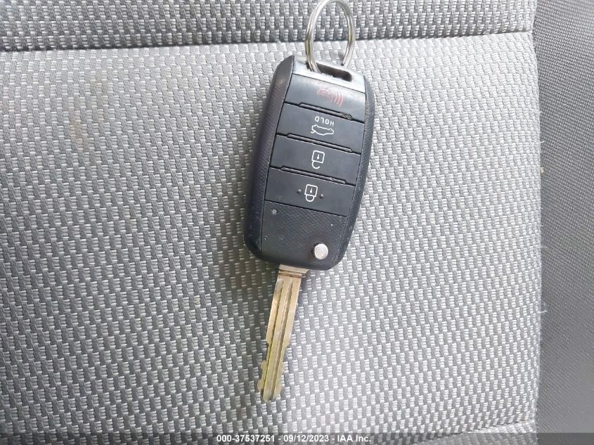 2017 KIA FORTE LX - 3KPFK4A79HE045691