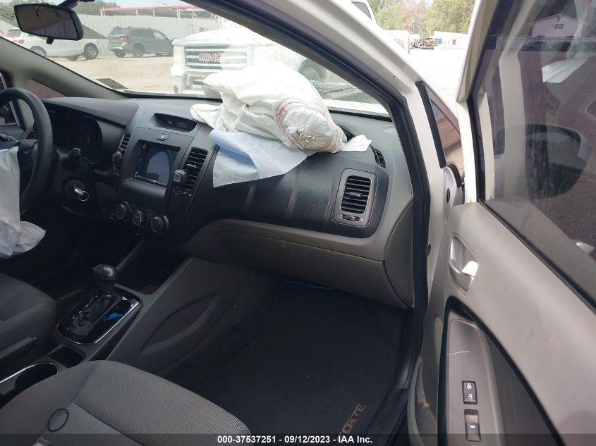 2017 KIA FORTE LX - 3KPFK4A79HE045691