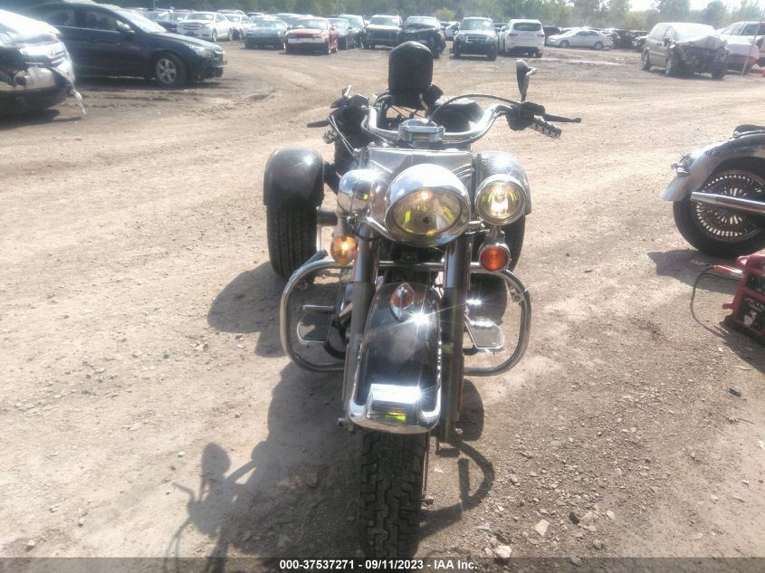 2006 HARLEY-DAVIDSON FLST - 1HD1JEY196Y030313