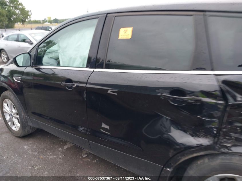 2019 FORD ESCAPE SE - 1FMCU9GD1KUC38008