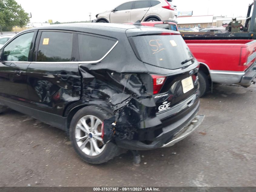 2019 FORD ESCAPE SE - 1FMCU9GD1KUC38008
