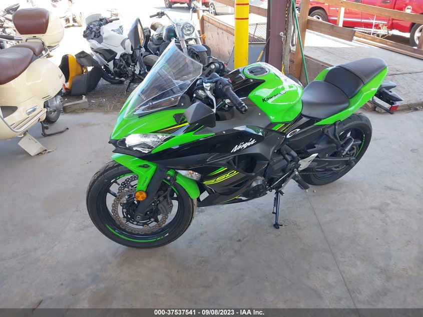 VIN JKAEXEK13JDA26877 2018 KAWASAKI EX650 F