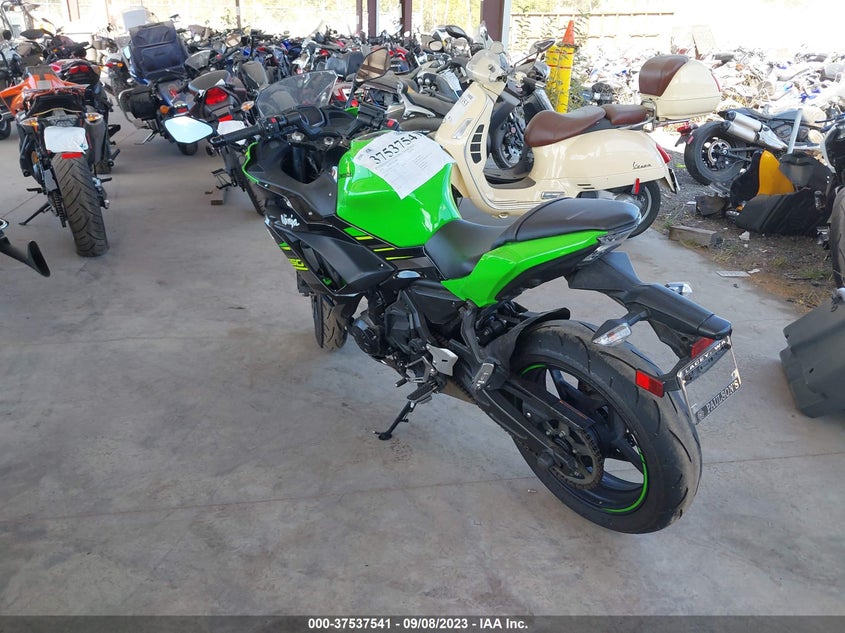 VIN JKAEXEK13JDA26877 2018 KAWASAKI EX650 F
