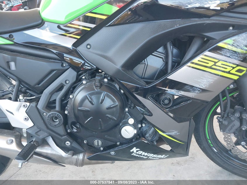 VIN JKAEXEK13JDA26877 2018 KAWASAKI EX650 F