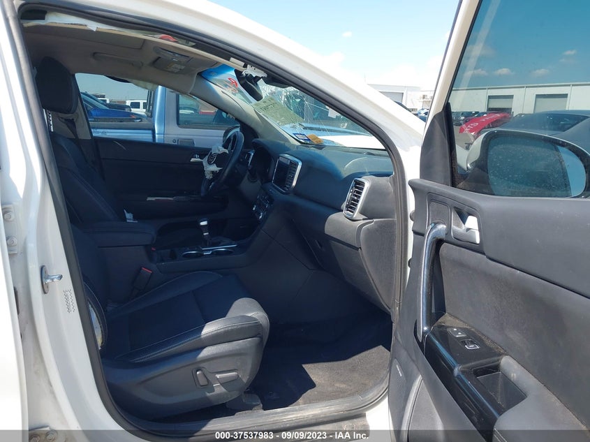 VIN KNDPN3AC2M7856228 2021 KIA SPORTAGE EX