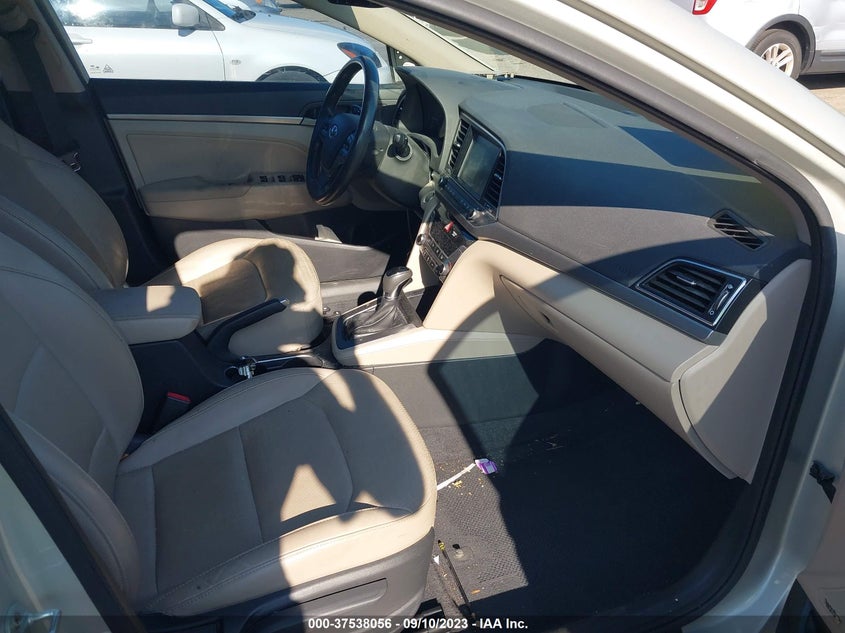 VIN 5NPD84LF3HH017701 2017 HYUNDAI ELANTRA LIMITED