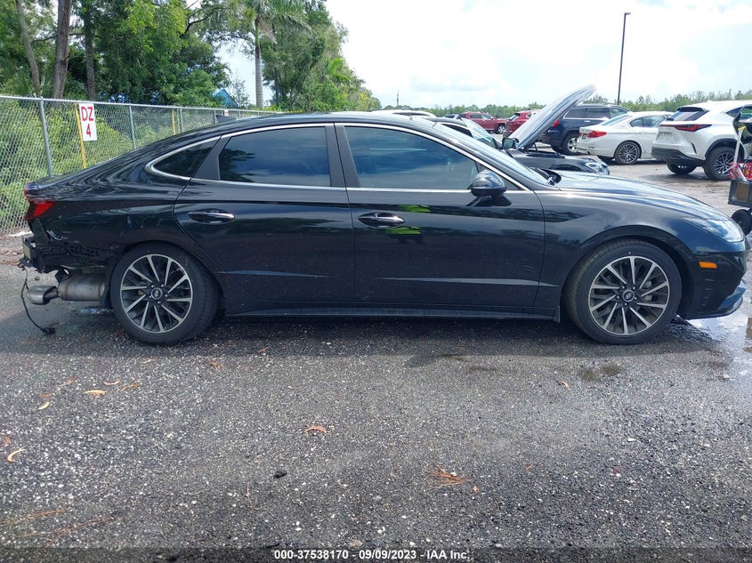 VIN 5NPEH4J2XMH077067 2021 HYUNDAI SONATA LIMITED