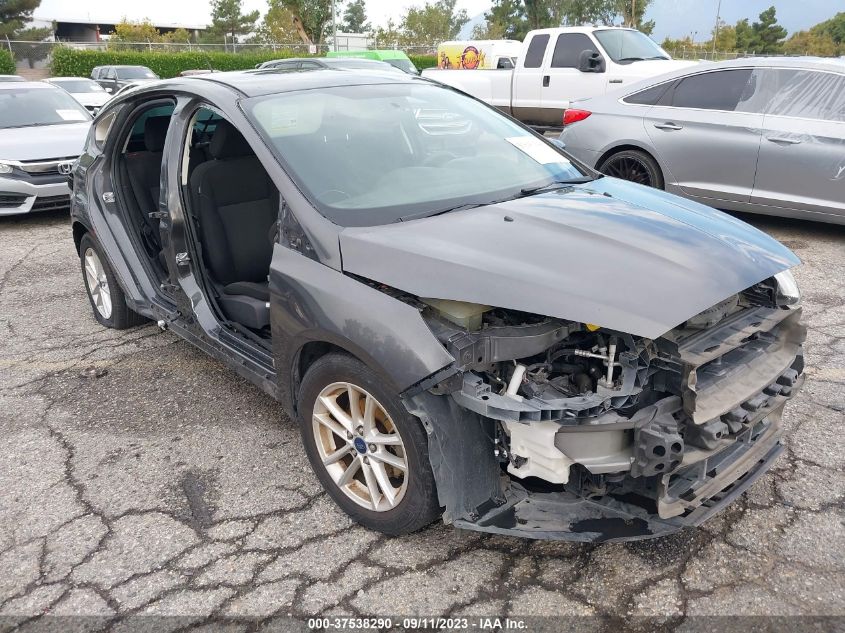 2015 FORD FOCUS SE - 1FADP3K25FL307397