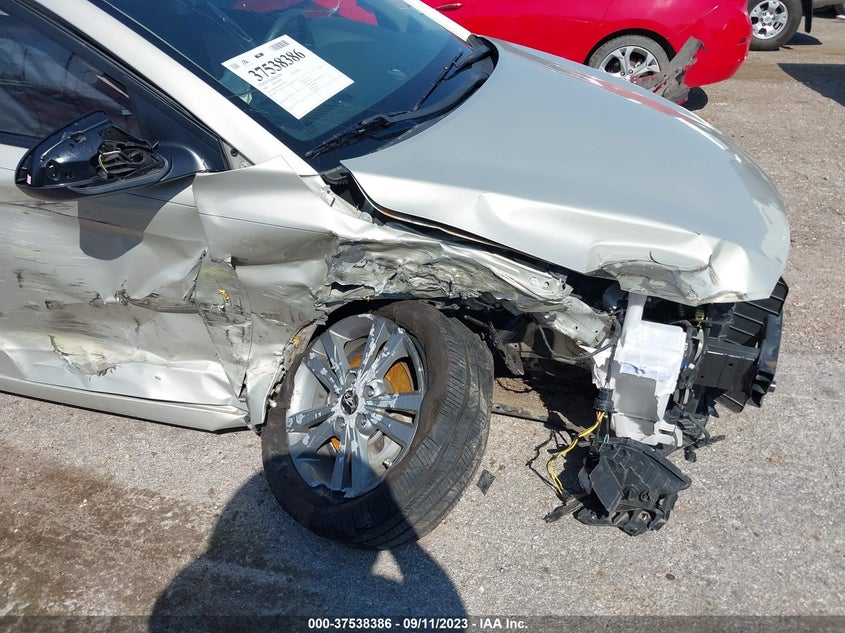 VIN KMHD84LF4HU378274 2017 HYUNDAI ELANTRA SE