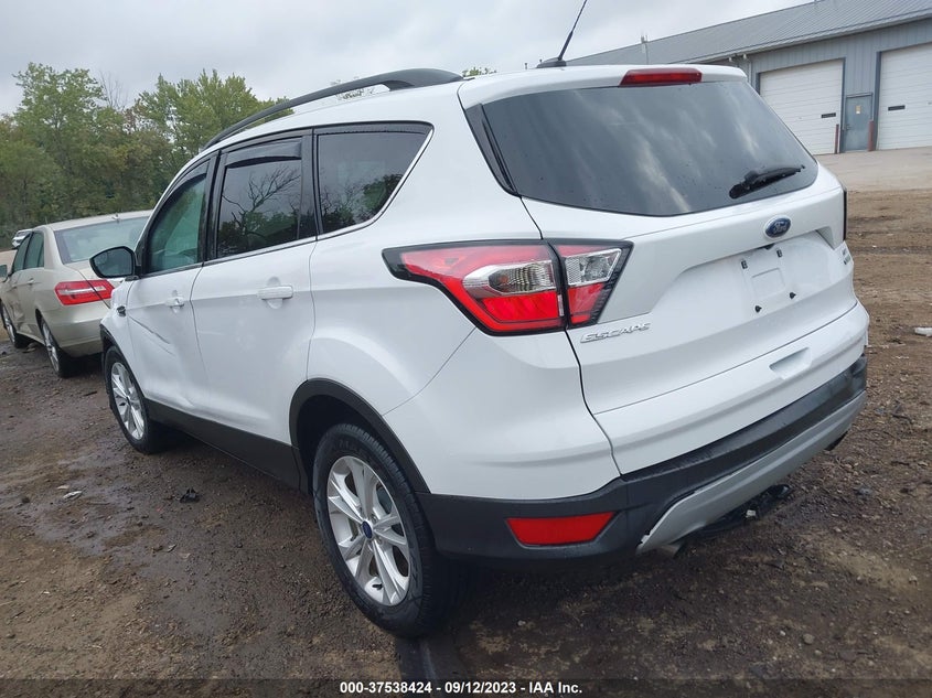 VIN 1FMCU0GD6JUB29330 2018 FORD ESCAPE SE