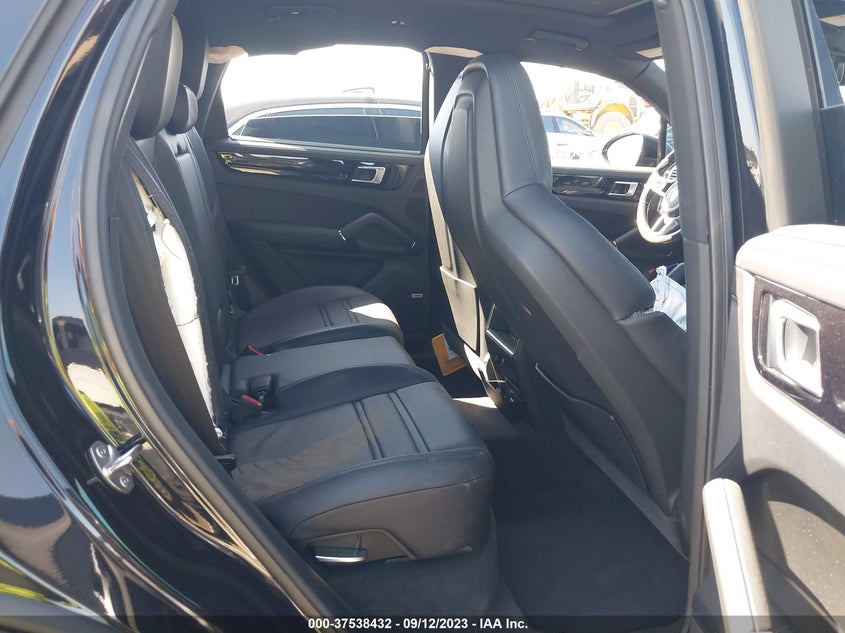 VIN WP1AB2AY3KDA65370 2019 PORSCHE CAYENNE S