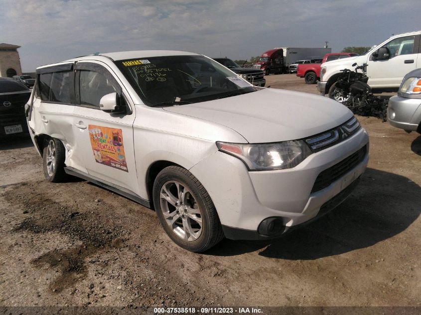 2014 MITSUBISHI OUTLANDER SE - JA4AD3A39EZ017136