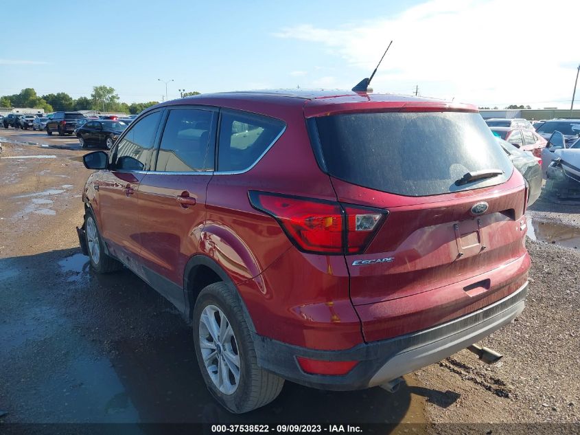 2019 FORD ESCAPE SE - 1FMCU0GD4KUA41250