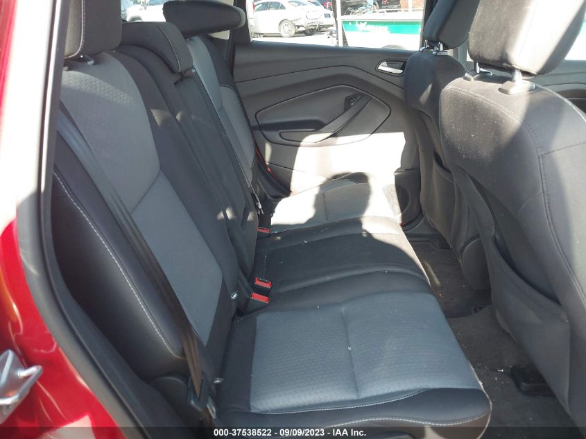 2019 FORD ESCAPE SE - 1FMCU0GD4KUA41250