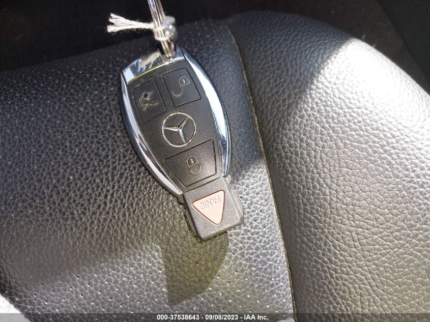 2014 MERCEDES-BENZ C 250 SPORT/LUXURY WDDGF4HB2EG237099