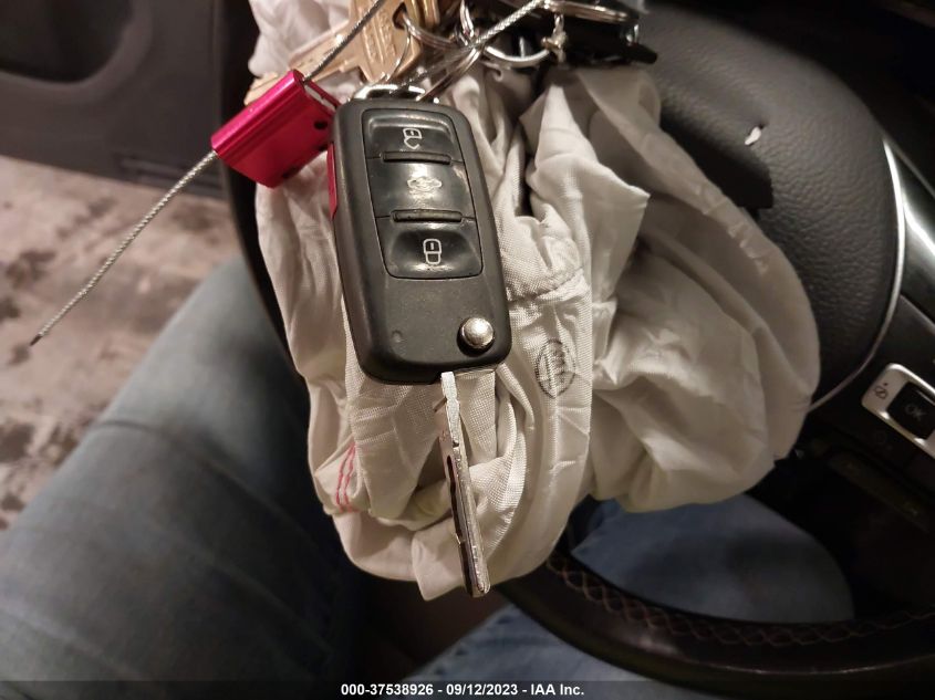 2016 VOLKSWAGEN JETTA SEDAN 1.8T SPORT - 3VWB17AJ7GM415102