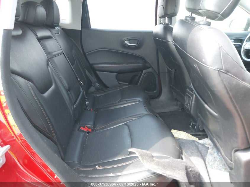 VIN 3C4NJCCB2JT462873 2018 JEEP COMPASS LIMITED