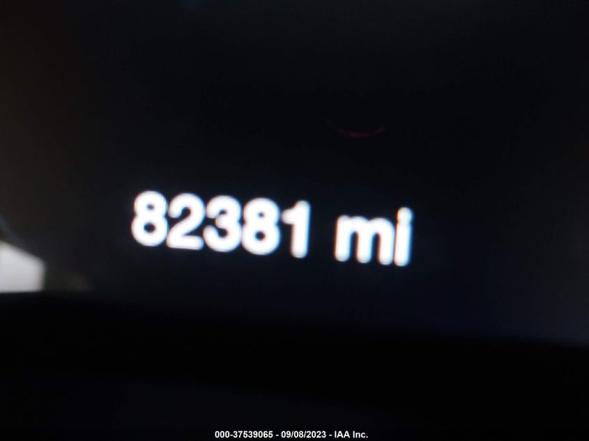 2016 JEEP GRAND CHEROKEE SUMMIT - 1C4RJFJG1GC421351