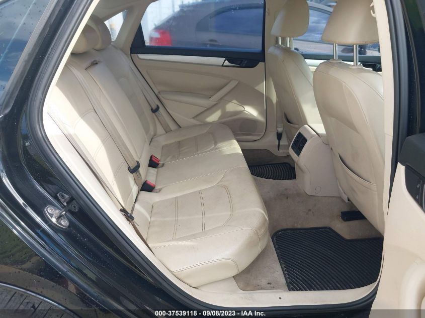 2013 VOLKSWAGEN PASSAT TDI SE W/SUNROOF - 1VWBN7A37DC002437