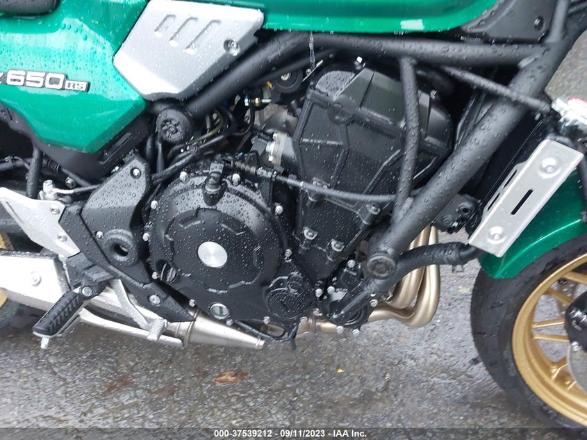 VIN ML5EREM17NDA77117 2022 KAWASAKI ER650 M