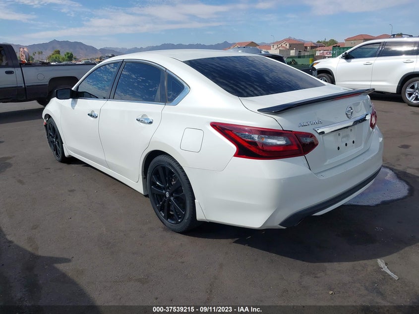 VIN 1N4AL3AP9HC214803 2017 NISSAN ALTIMA 2.5 SR