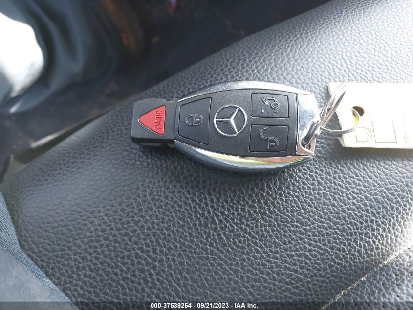 2013 MERCEDES-BENZ E 350 4MATIC WDDHF8JB1DA713589