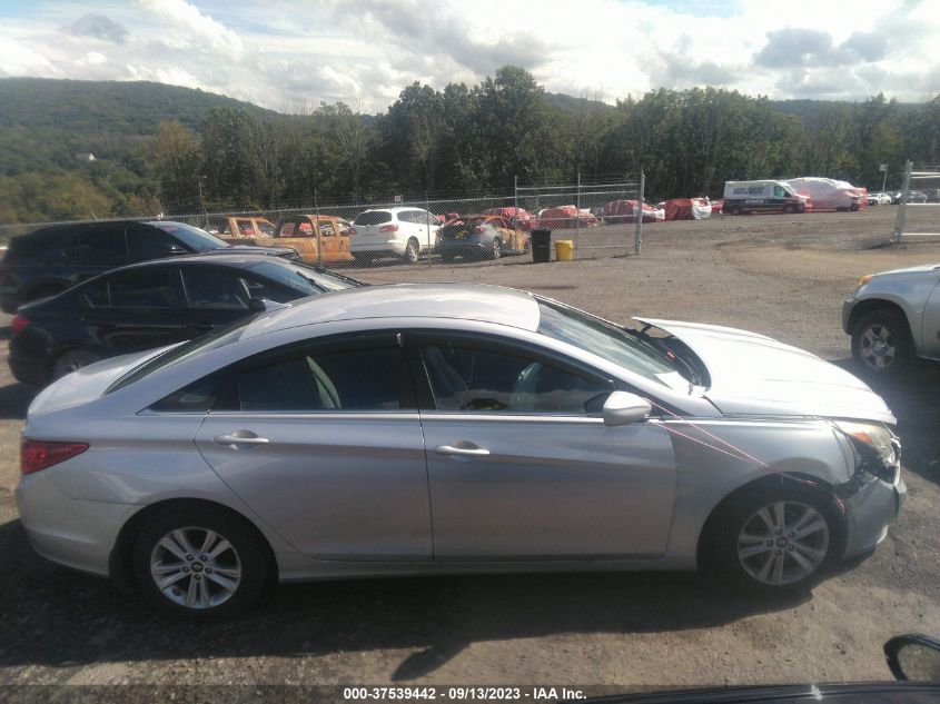 2013 HYUNDAI SONATA GLS PZEV - 5NPEB4AC1DH589701