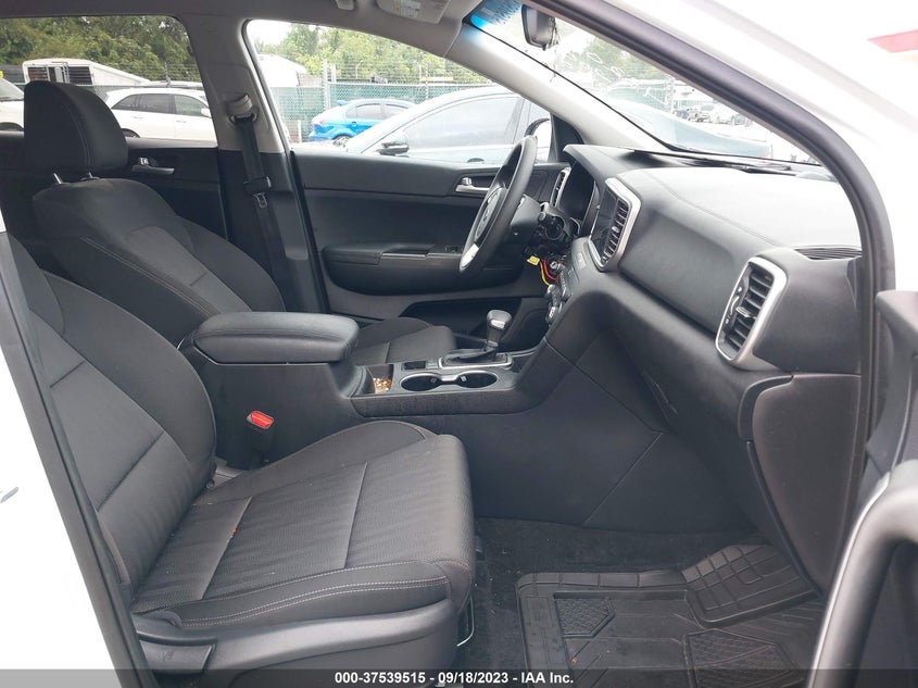 VIN KNDPMCAC6L7753539 2020 KIA SPORTAGE LX