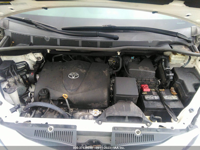 VIN 5TDJZ3DC6HS150820 2017 TOYOTA SIENNA LE